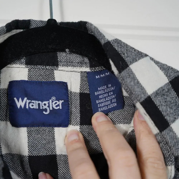 Vintage Wrangler Flannel Button Up Shirt Men's M Long Sleeve Pearl Snap Black - Picture 2 of 7